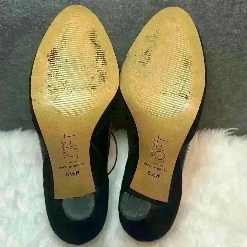 Ann Taylor LOFT Vintage Sydney T-Strap Black Suede Heels Women’s Size 6.5